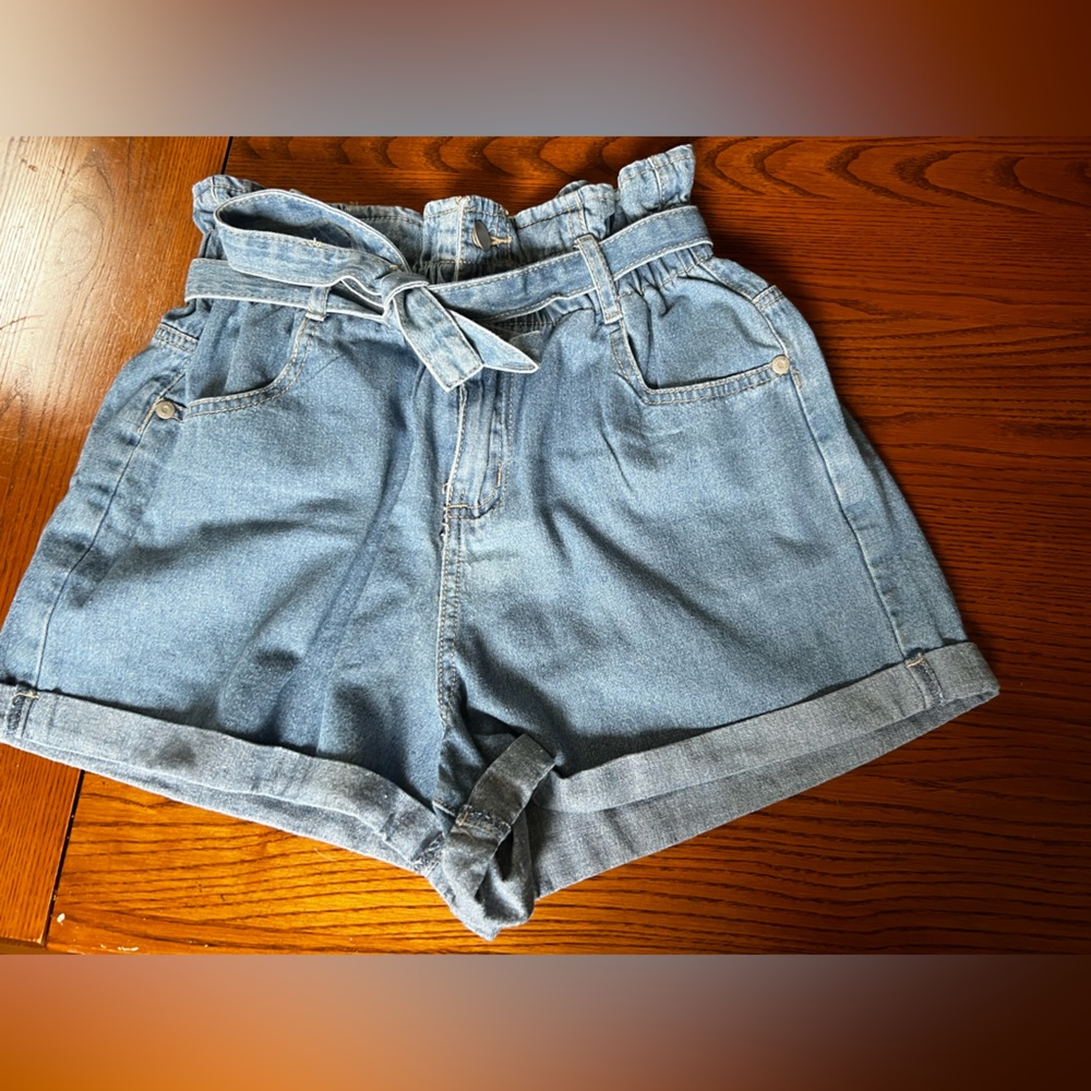 Cottton On paper bag waste shorts size 4